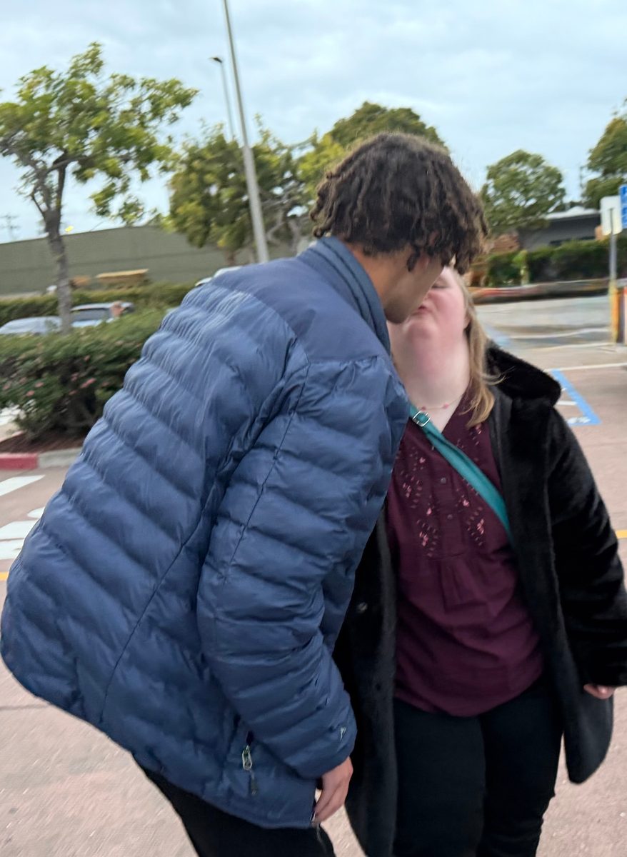 Love and Kailyn share a kiss